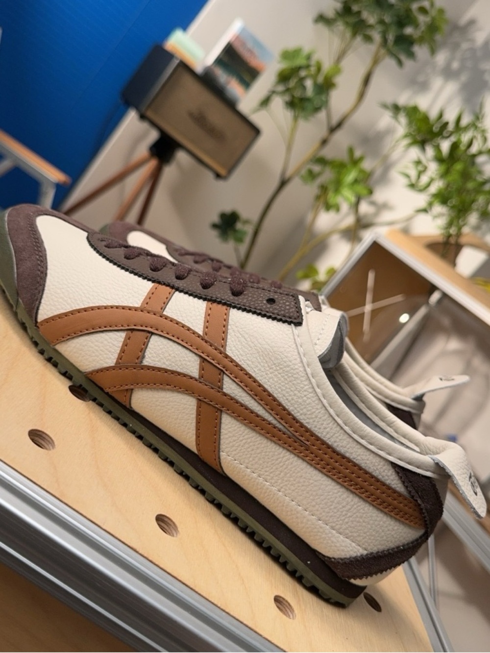 Onitsuka Tiger Mexico 66 Cream Brown Women’s Sneakers - Picture 8 of 8